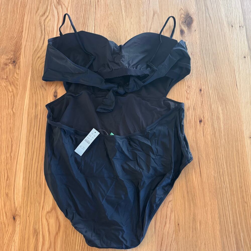 NWT J. Crew Cut Out Tie One Piece Swimsuit Black BF166 Size 22 - Picture 5 of 9